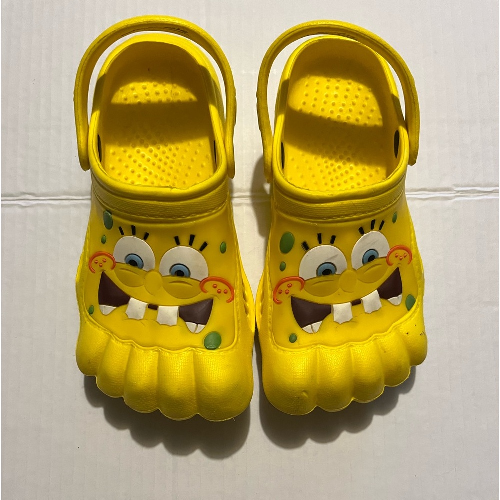 Kids SpongeBob crocs, yellow, size13/1 like new